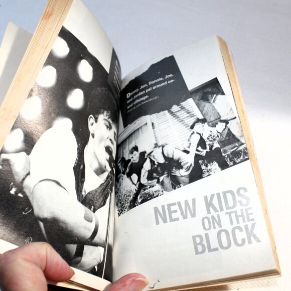 Two New Kids on the Block Fan Collectible Books, 1989 - Picture 10 of 10